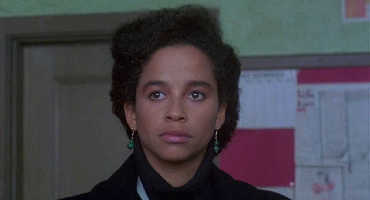The Principal (1987) BluRay Hindi + English 720p x264 AVC HE-AAC ESub.mkv.0004